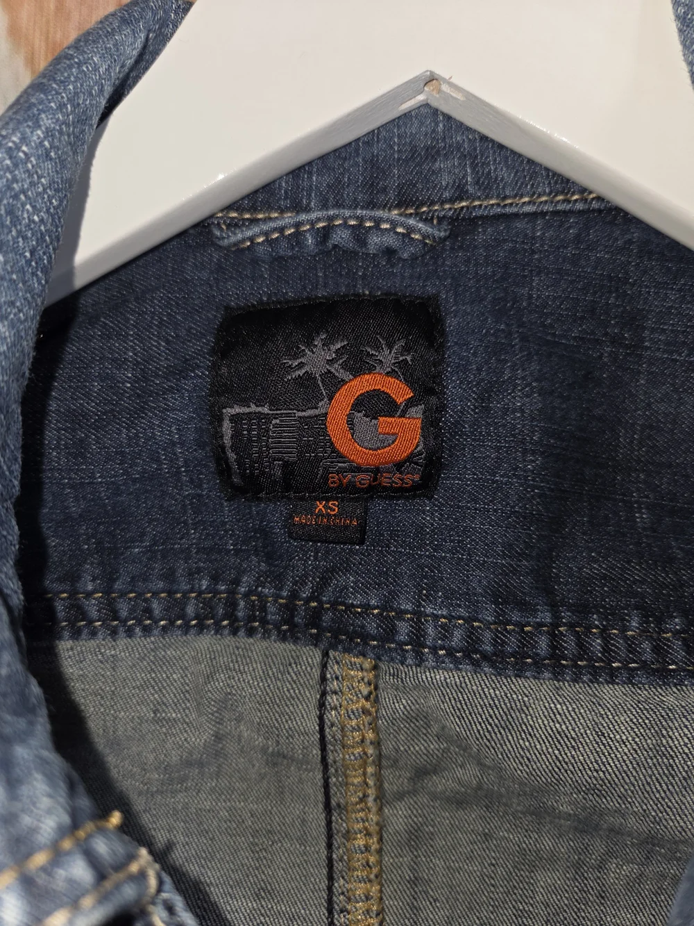 G by GUESS Women's Distressed Cropped Denim Jacket Dark Wash Size XS Y2K Jean